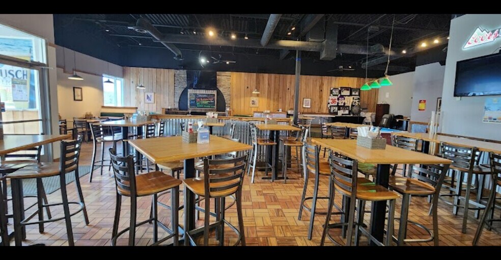 More Photos Of 310-390 El Dorado Dr, Jordan Unknown For Lease