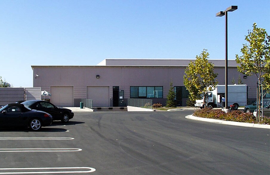 More Photos Of 34800 Campus Dr, Fremont Office For Lease