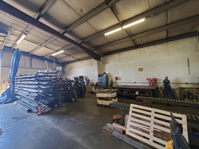 More Photos Of 6881 E 5th Pl, Lynden Industrial For Sale