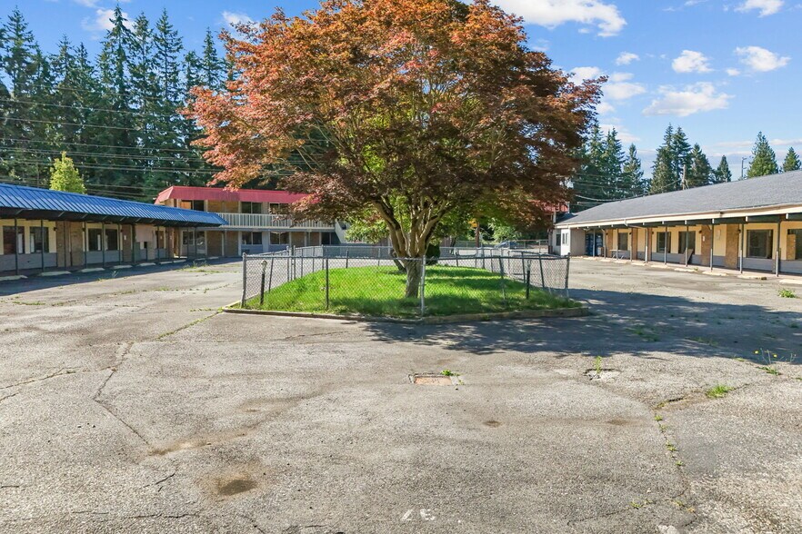 More Photos Of 1862 W State Route 20, Sedro-Woolley Hotel For Sale