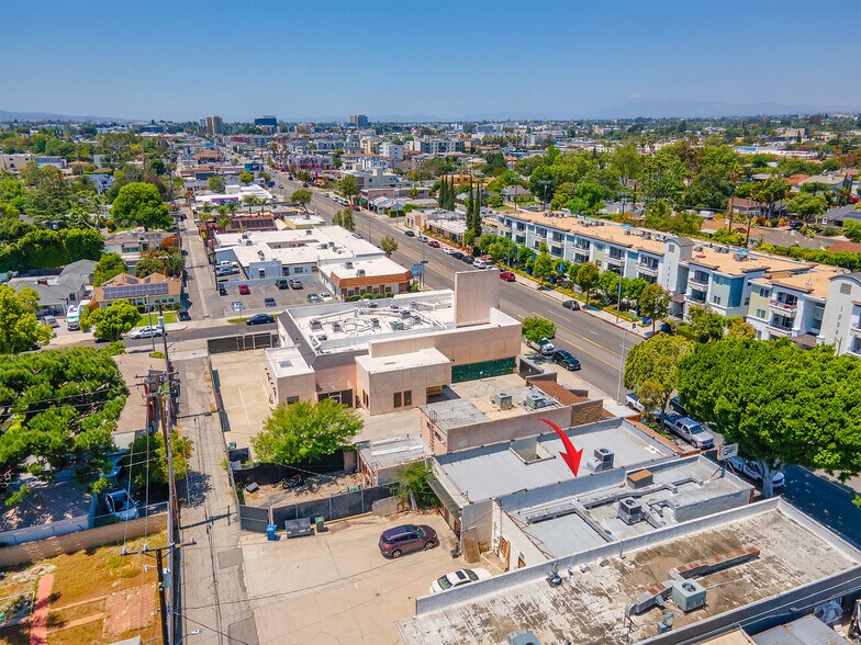 More Photos Of 4708-4710 W Magnolia Blvd., Burbank General Retail For Sale