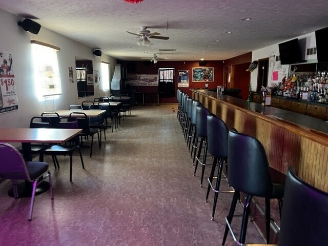 More Photos Of 641 Massillon Rd, Akron Restaurant For Sale