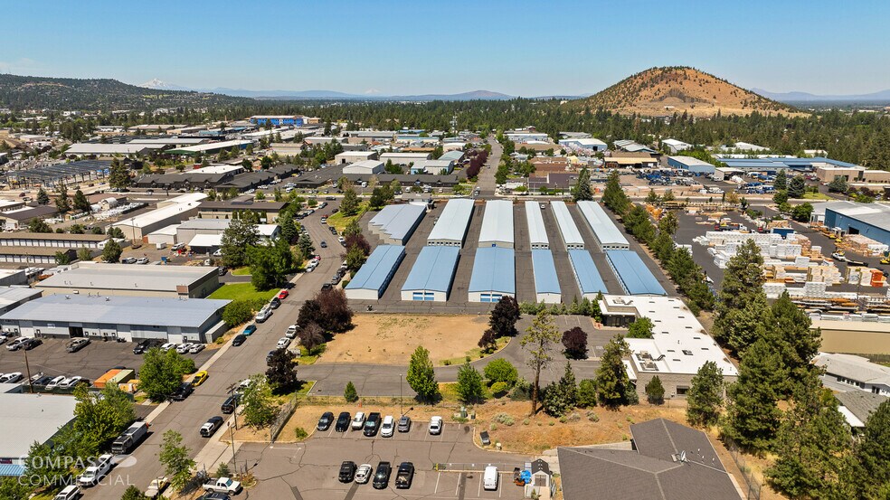 More Photos Of 720 SE Business Way, Bend Warehouse For Sale