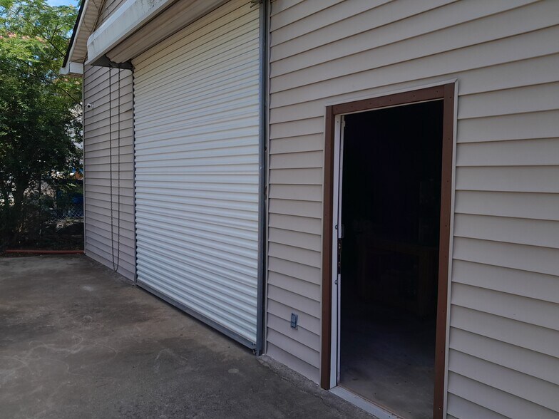 More Photos Of 9135 S Main St, Jonesboro Light Manufacturing For Sale