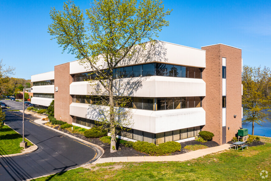 Primary Photo Of 20 E Clementon Rd, Gibbsboro Office For Lease