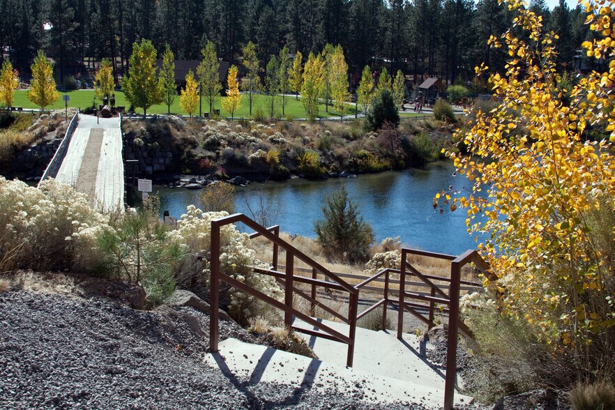 More Photos Of 705-775 SW Bonnett Way, Bend Unknown For Lease