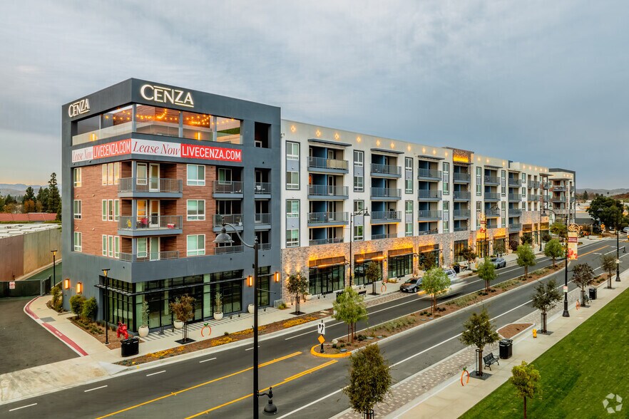 More Photos Of 505-535 W Crowther Ave, Placentia Apartments For Lease