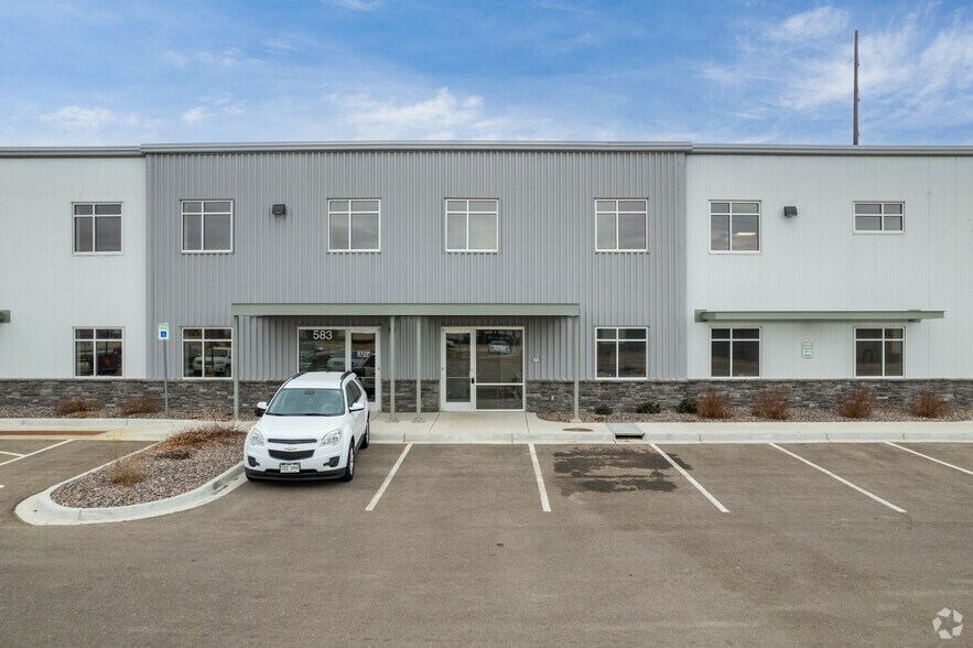 More Photos Of 583 Gyrfalcon Ct, Windsor Industrial For Lease