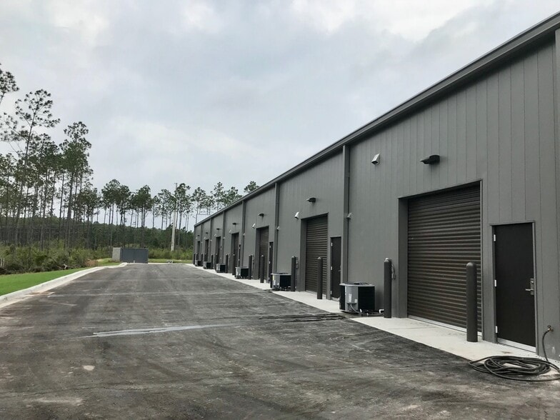 More Photos Of 239 Griffin Blvd, Panama City Beach Flex For Lease