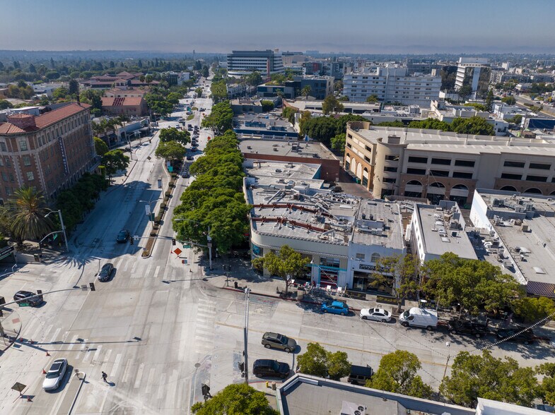 More Photos Of 3847 Main St, Culver City Storefront Retail Office For Lease