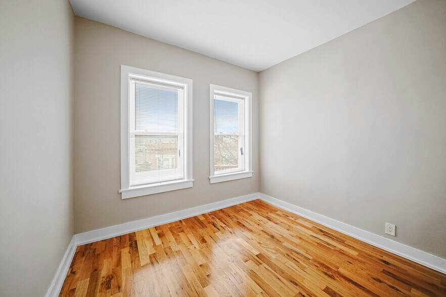 More Photos Of 3548 W 15th St, Chicago Apartments For Sale