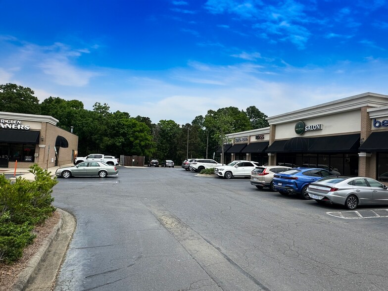 More Photos Of 5105-5107 Piper Station Dr, Charlotte Storefront Retail Office For Sale
