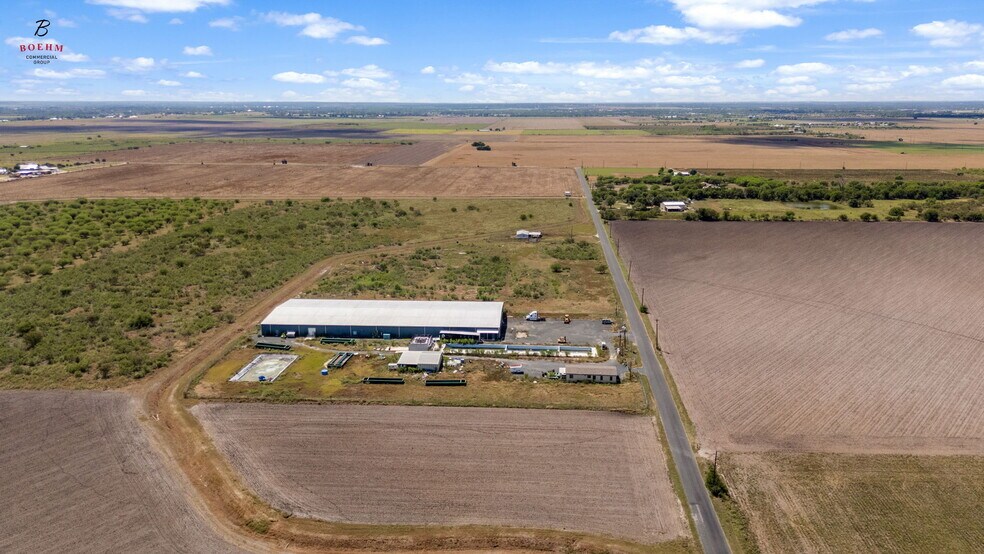 More Photos Of 833 County Road 583, La Coste Research And Development For Sale