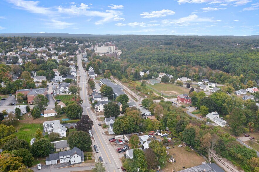 More Photos Of 334 Main St, Somersworth Auto Repair For Sale