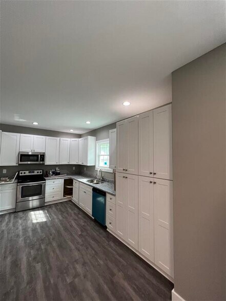 More Photos Of 1327 Park St, Bowling Green Apartments For Sale