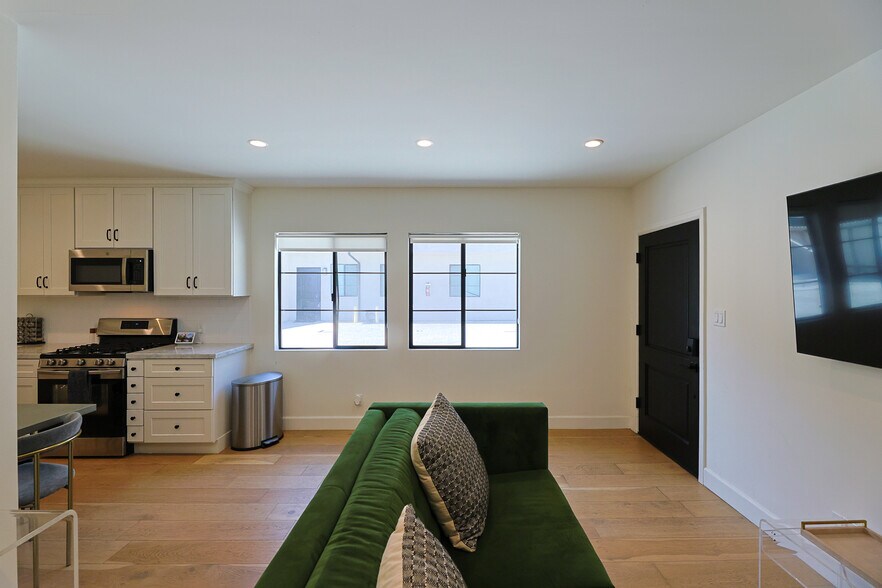 More Photos Of 22227 Pacific Coast Hwy, Malibu Apartments For Sale