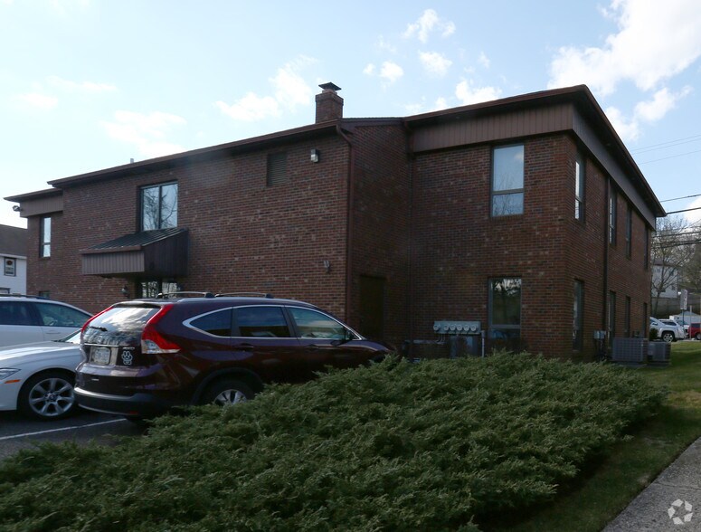 More Photos Of 349 York Rd, Willow Grove Medical For Lease