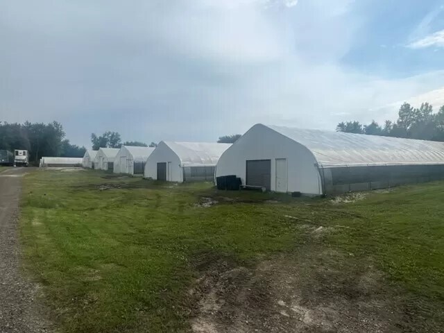 More Photos Of 9555 Gast Rd, Bridgman Shelter For Sale