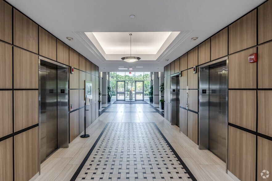 More Photos Of 8403 Southpark Cir, Orlando Office For Lease