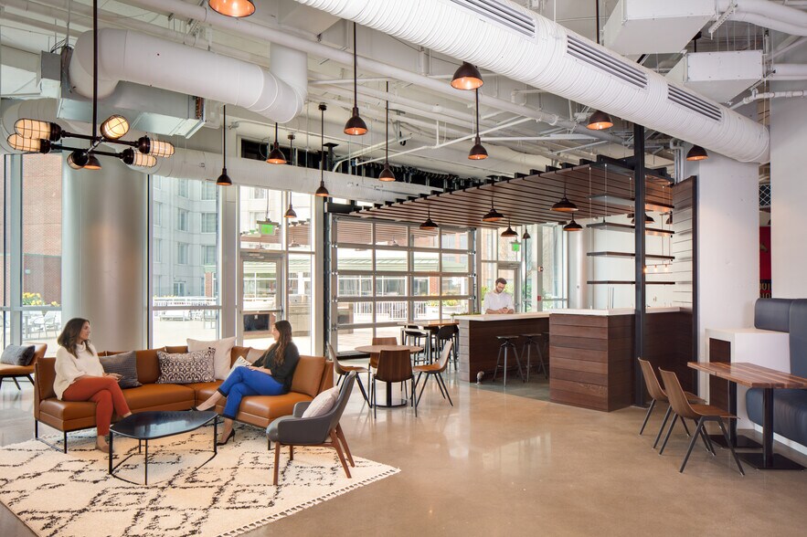 More Photos Of 100 International Dr, Baltimore Unknown For Lease