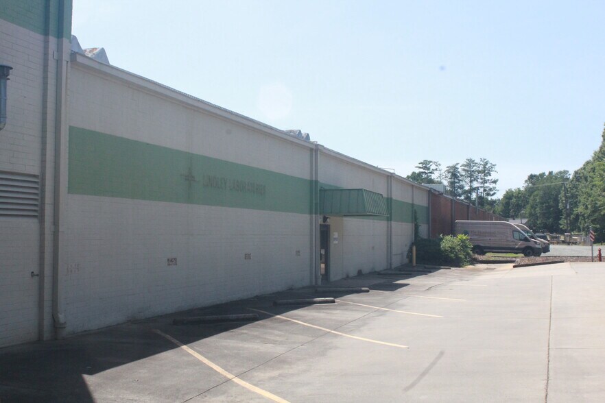 More Photos Of 106 E Railroad Ave, Gibsonville Manufacturing For Lease