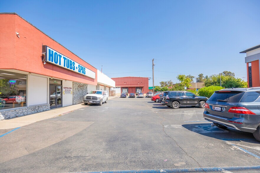 More Photos Of 6531 Folsom Blvd, Sacramento Storefront For Lease