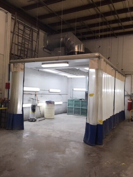 More Photos Of 9107 Industry Dr, Manassas Park Warehouse For Lease