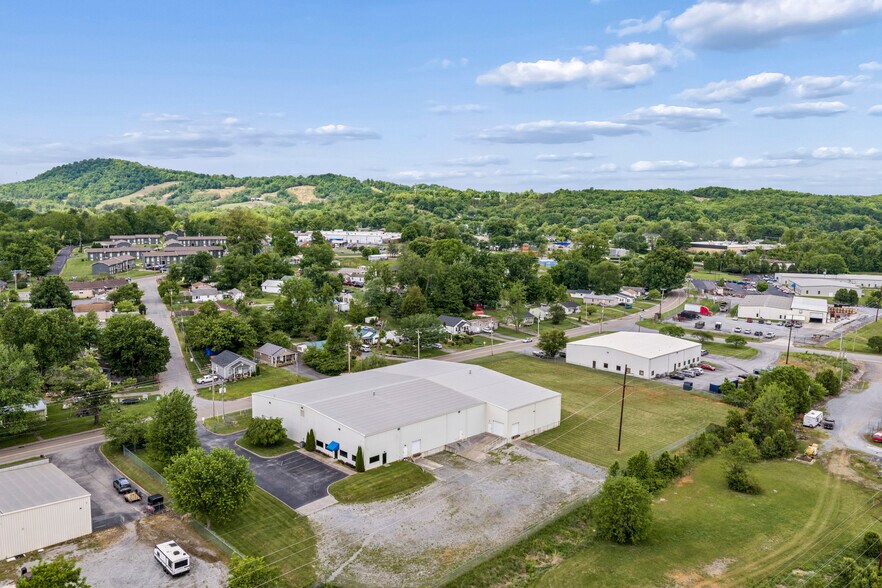 More Photos Of 2200 E Fairview Ave, Johnson City Warehouse For Sale