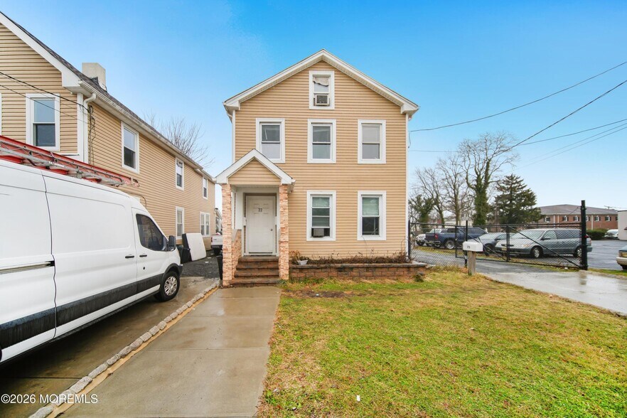 More Photos Of 79 Throckmorton St, Freehold Apartments For Sale