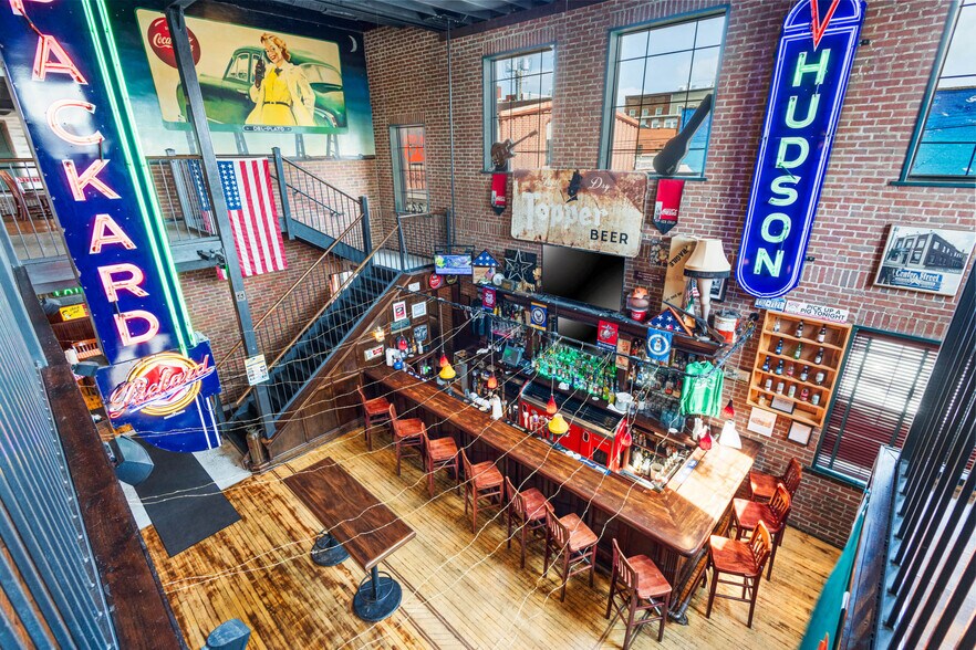 More Photos Of 20 Center St, Batavia Restaurant For Sale