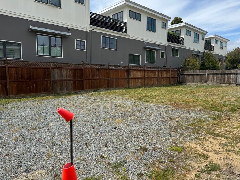 More Photos Of 19-21 Ross Ave, San Anselmo Office Residential For Lease