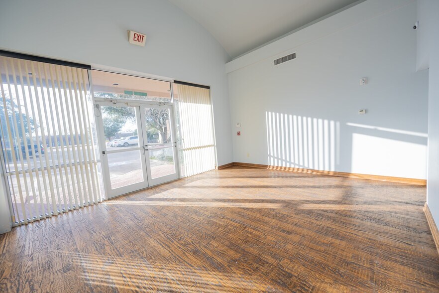 More Photos Of 2225 Avenue J, Arlington Office For Sale