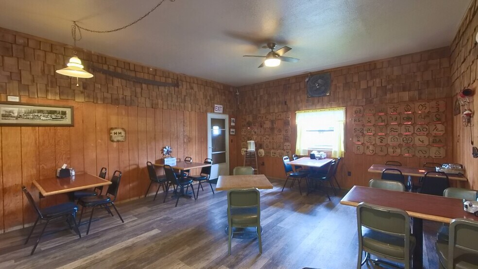 More Photos Of 5588 Highway 8, Deary General Retail For Sale