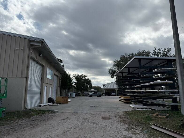 More Photos Of 2502 N Frontage Rd, Plant City Warehouse For Lease