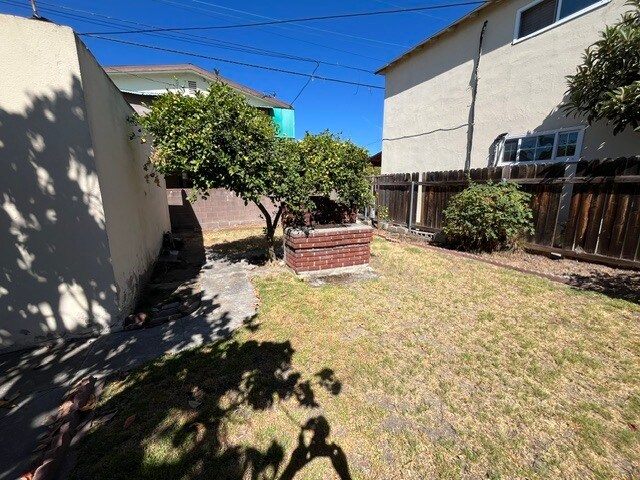 More Photos Of 417 Wing St, Glendale Multifamily For Sale