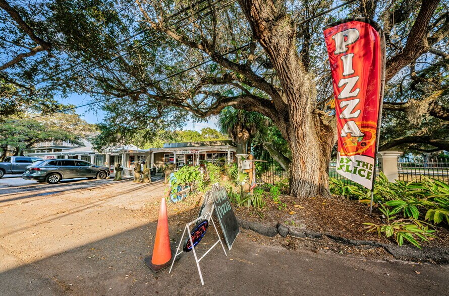 More Photos Of 1231 Illinois Ave, Palm Harbor Apartments For Sale