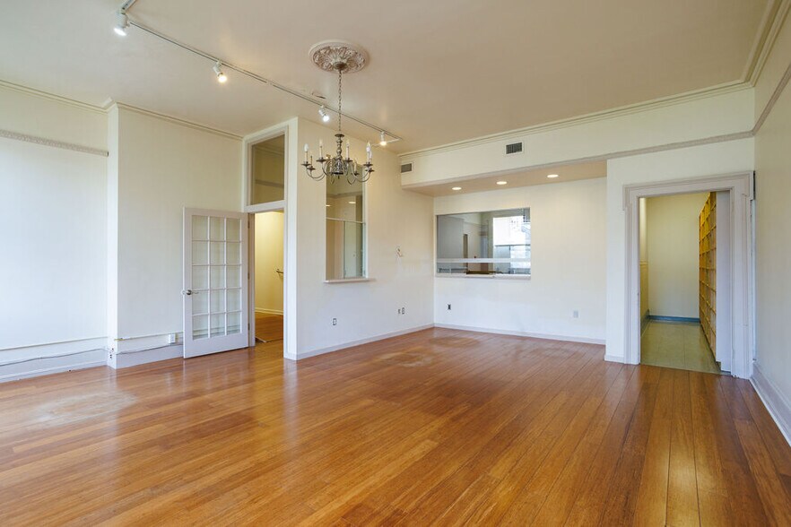 More Photos Of 818-824 Pine St, Philadelphia Medical For Lease