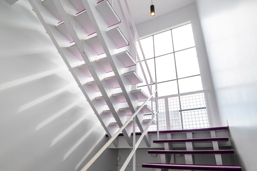 More Photos Of 2300 26th St, San Francisco Warehouse For Lease