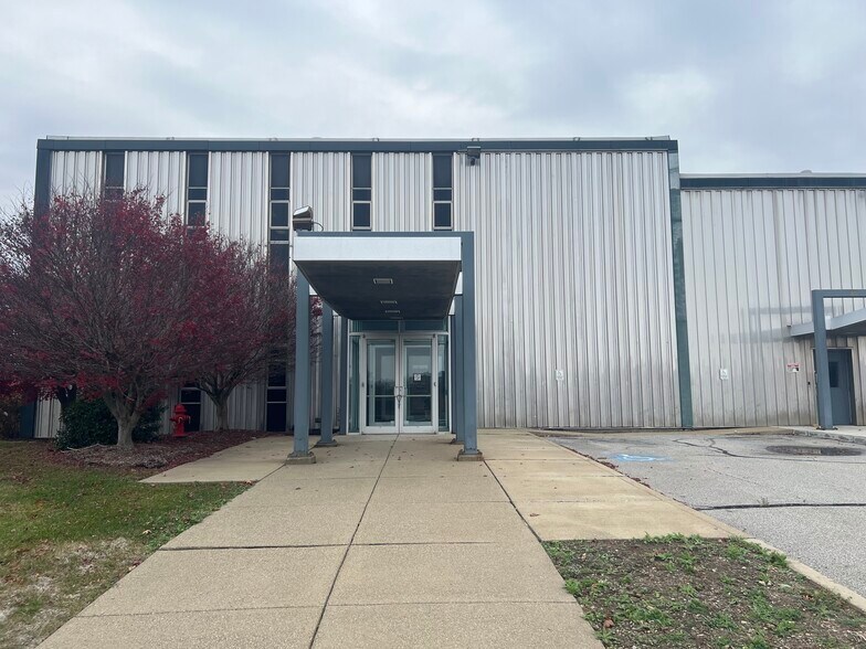 More Photos Of 6515 Steubenville Pike, Pittsburgh Manufacturing For Sale