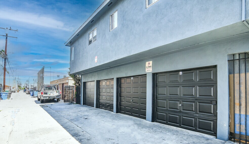 More Photos Of 2015 Cedar Ave, Long Beach Apartments For Sale