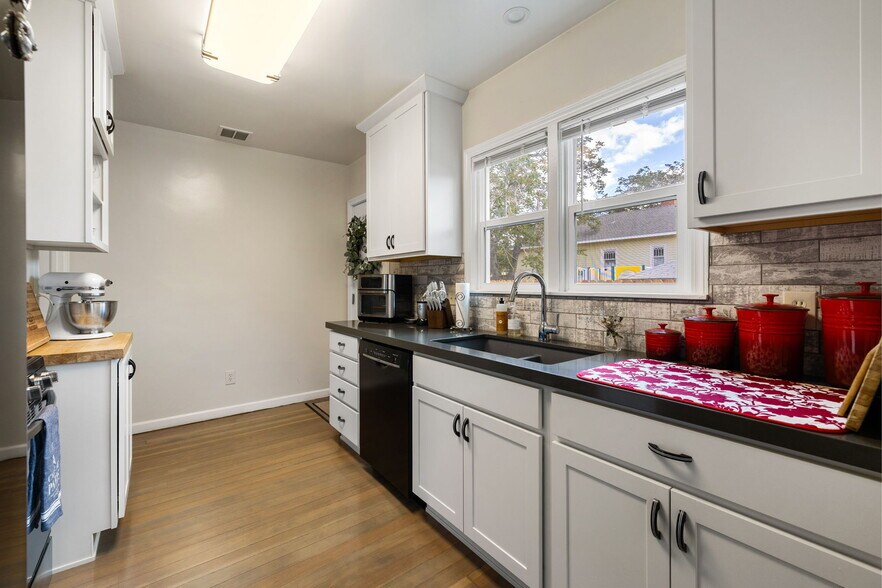 More Photos Of 263 Cheney St, Reno Multifamily For Sale