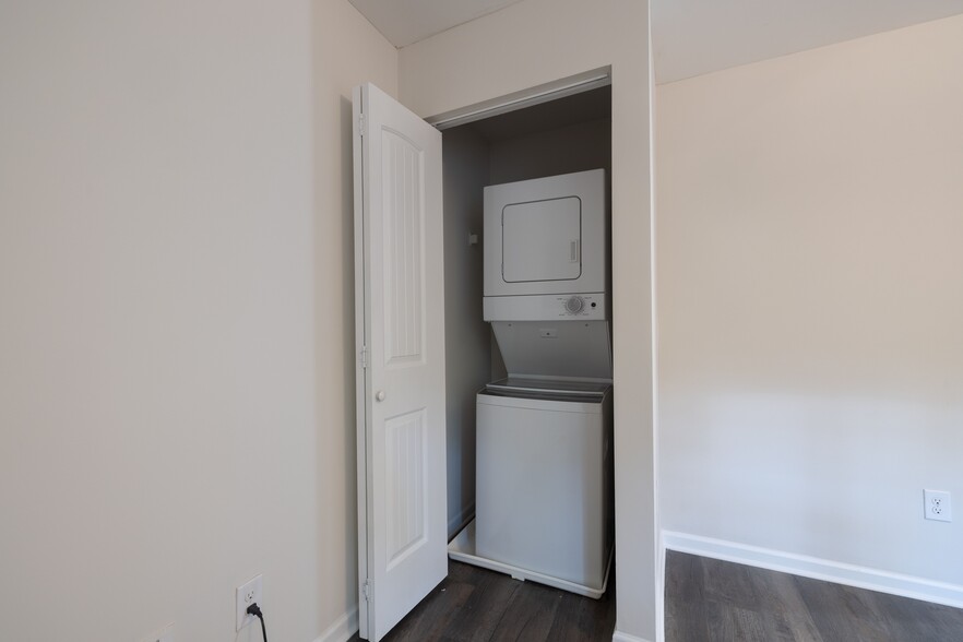 More Photos Of 808 College Ave, Clemson Apartments For Sale