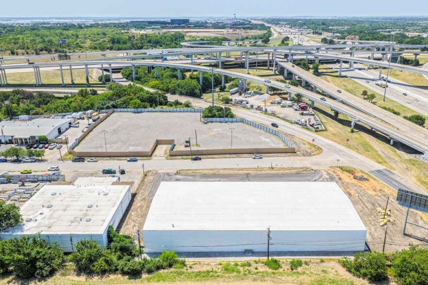 More Photos Of 813 Southway Cir, Fort Worth Warehouse For Lease