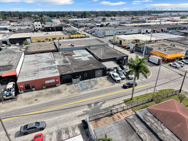 More Photos Of 4725 E 10th Ave, Hialeah Service For Lease