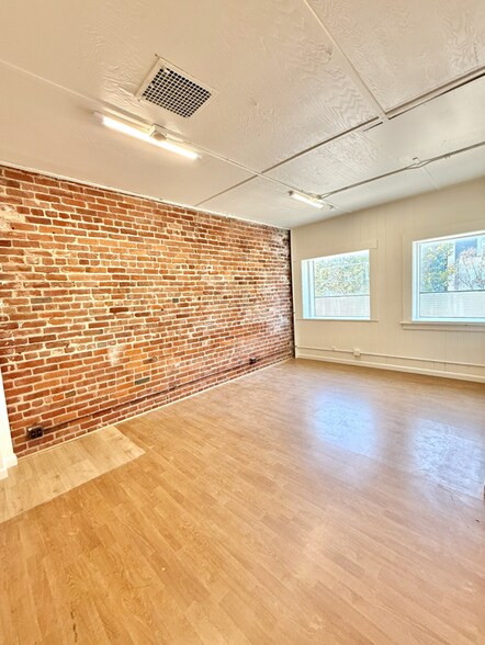 More Photos Of 517 6th St, San Francisco Storefront Retail Office For Lease