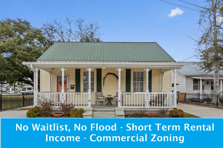 Primary Photo Of 1705 Government St, Ocean Springs Office For Sale