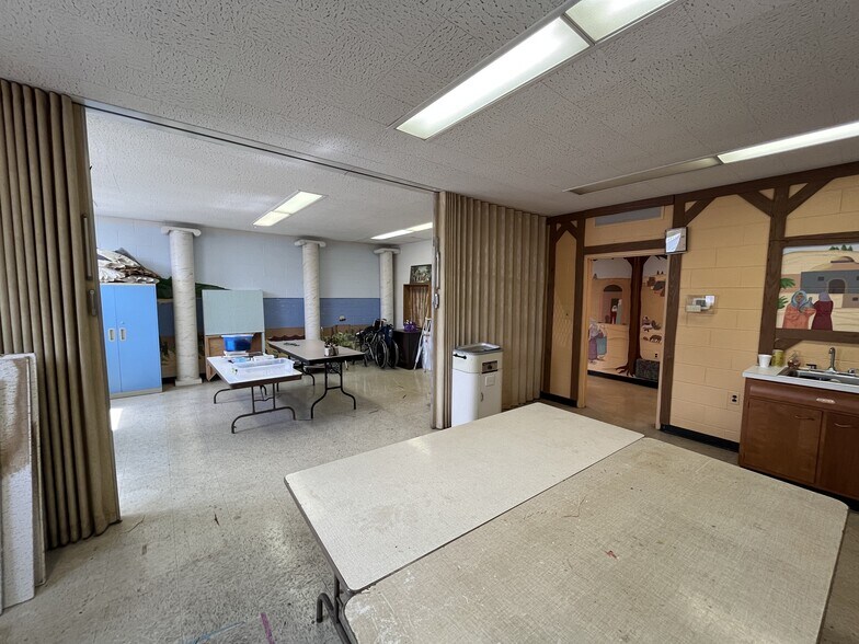 More Photos Of 2709 116th St, Toledo Religious Facility For Sale