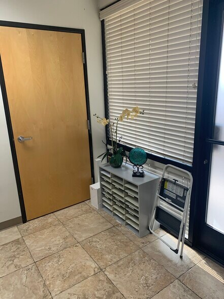 More Photos Of 936 W Chandler Blvd, Chandler Medical For Lease