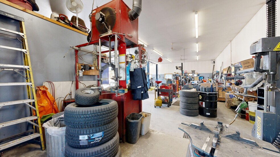 More Photos Of 48 S Main St, Andover Auto Repair For Sale