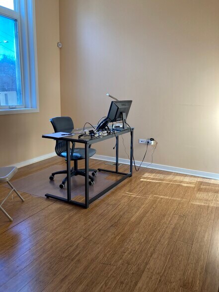 More Photos Of 407 W Galena Blvd, Aurora Office For Sale